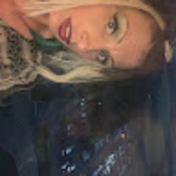 Meet your Posher, Natalie - Picture 1 of 1